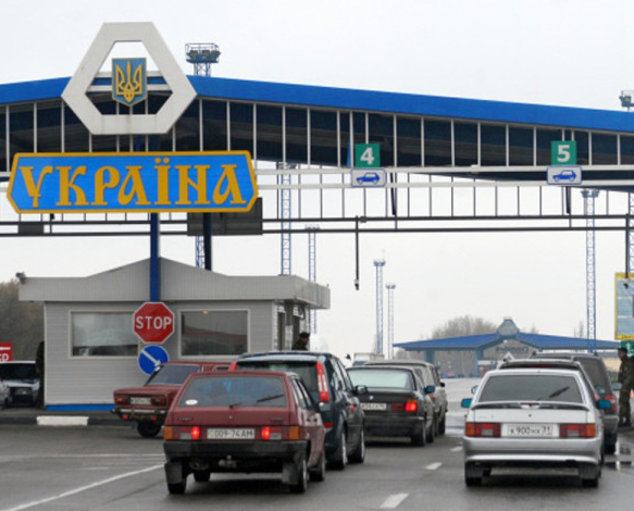 Таможня. Между Белгородом и Харьковом.